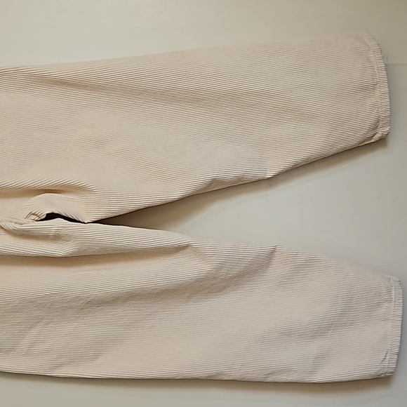 Man boohooMAN corduroy baggy pants size 30R - Picture 7 of 17